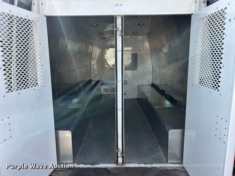 image for item ET3173 2004 Dodge Sprinter inmate transport van