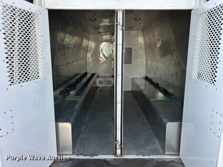 image for item ET3173 2004 Dodge Sprinter inmate transport van