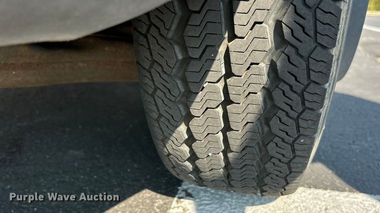 image for item ET3173 2004 Dodge Sprinter inmate transport van