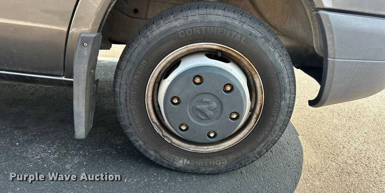 image for item ET3173 2004 Dodge Sprinter inmate transport van