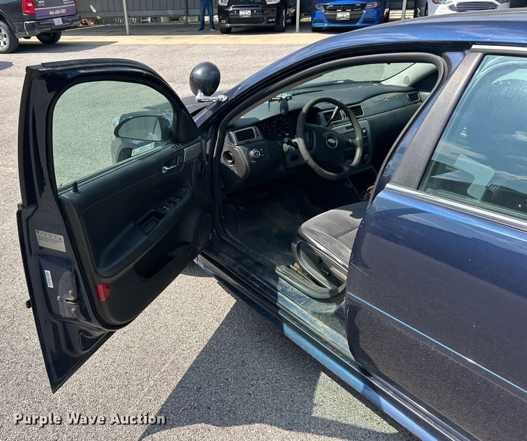 image for item ET3174 2012 Chevrolet Impala Police Cruiser 