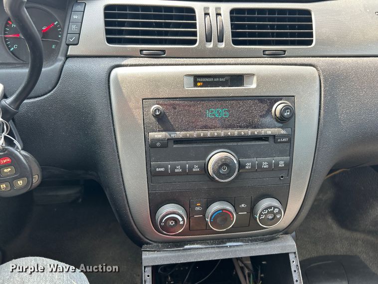 image for item ET3174 2012 Chevrolet Impala Police Cruiser 