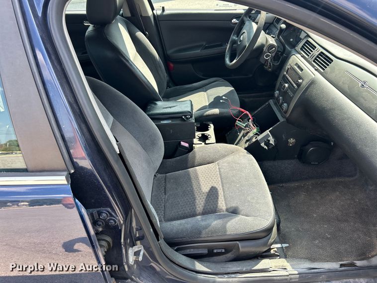 image for item ET3174 2012 Chevrolet Impala Police Cruiser 