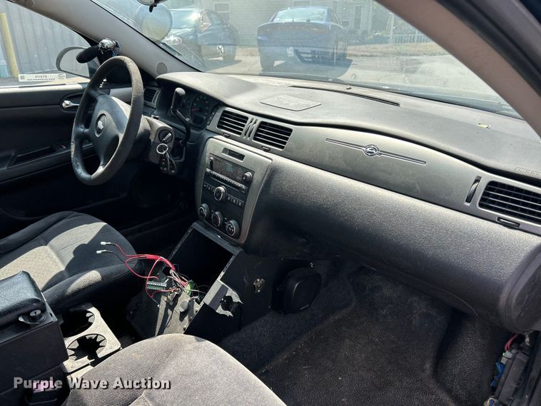 image for item ET3174 2012 Chevrolet Impala Police Cruiser 