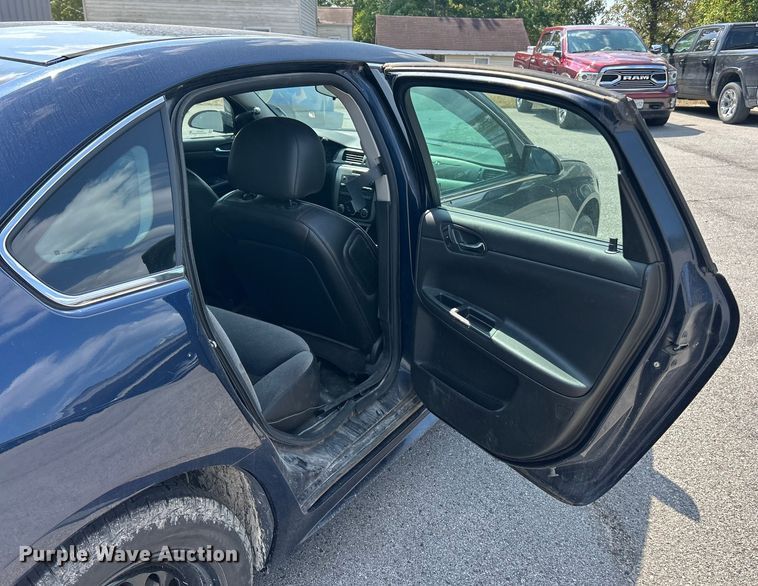 image for item ET3174 2012 Chevrolet Impala Police Cruiser 