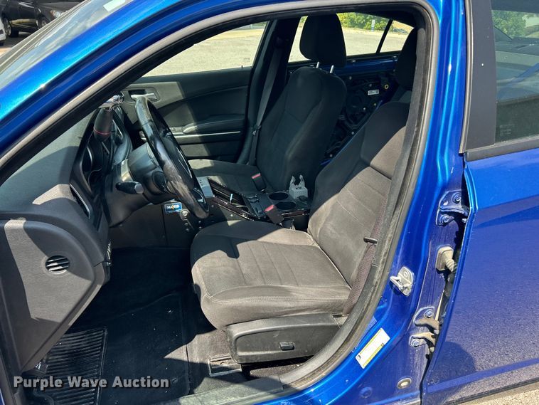 image for item ET3175 2019 Dodge Charger Police 