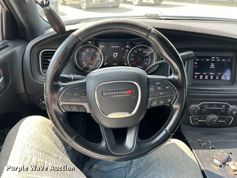 image for item ET3175 2019 Dodge Charger Police 