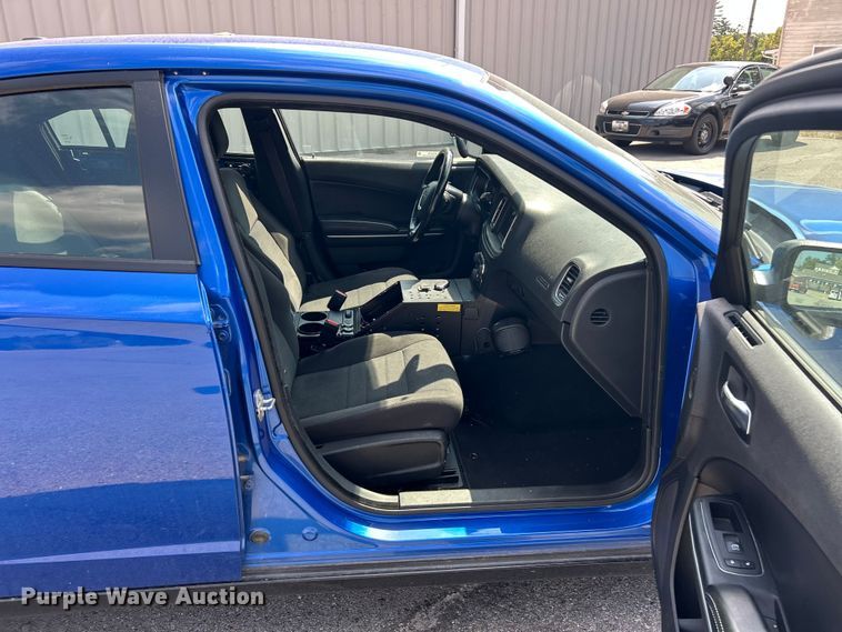 image for item ET3175 2019 Dodge Charger Police 