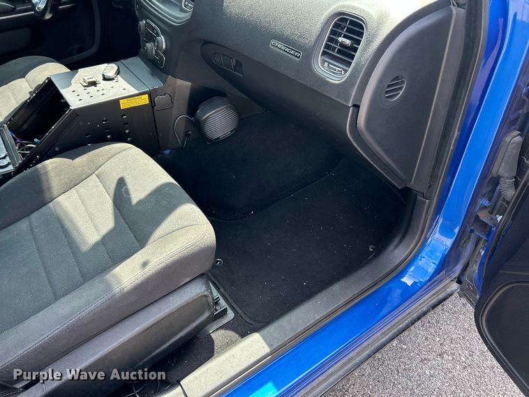 image for item ET3175 2019 Dodge Charger Police 