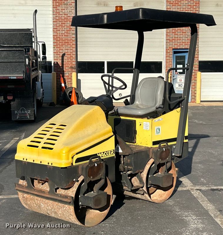 image for item ET3459 2000 Wacker RD11A double drum vibratory roller