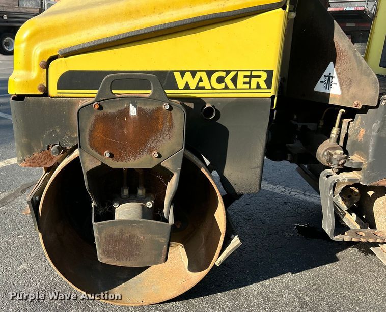image for item ET3459 2000 Wacker RD11A double drum vibratory roller