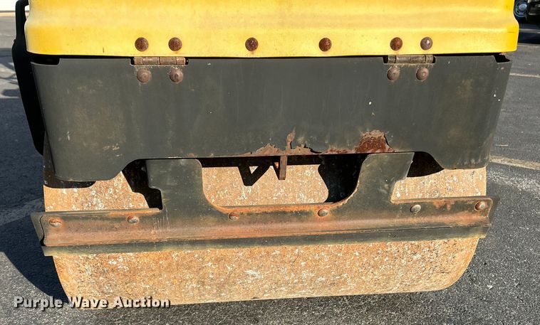 image for item ET3459 2000 Wacker RD11A double drum vibratory roller