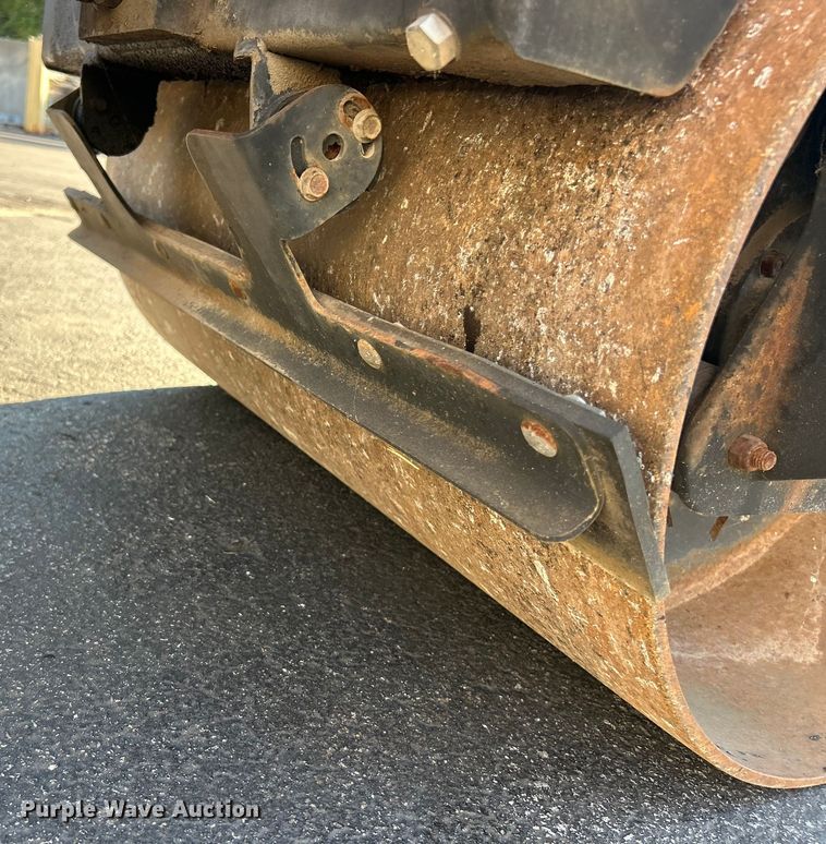 image for item ET3459 2000 Wacker RD11A double drum vibratory roller