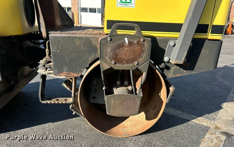 image for item ET3459 2000 Wacker RD11A double drum vibratory roller