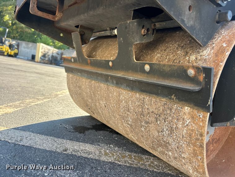 image for item ET3459 2000 Wacker RD11A double drum vibratory roller