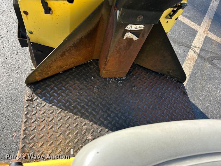 image for item ET3459 2000 Wacker RD11A double drum vibratory roller