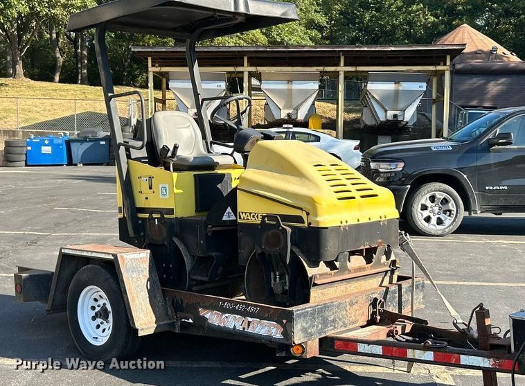 image for item ET3459 2000 Wacker RD11A double drum vibratory roller