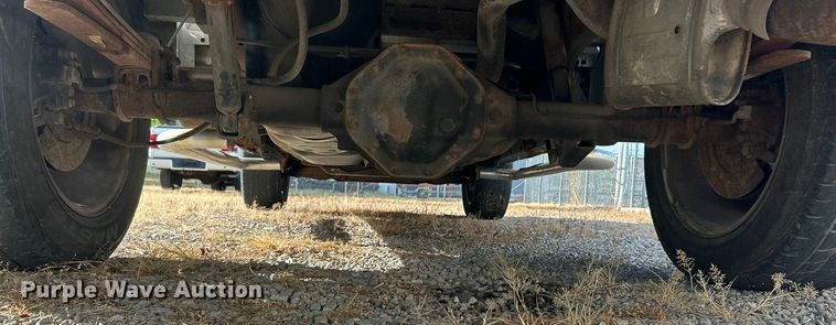 image for item ET3484 2004 Dodge Ram 1500 Quad Cab pickup truck