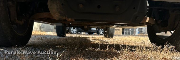 image for item ET3484 2004 Dodge Ram 1500 Quad Cab pickup truck