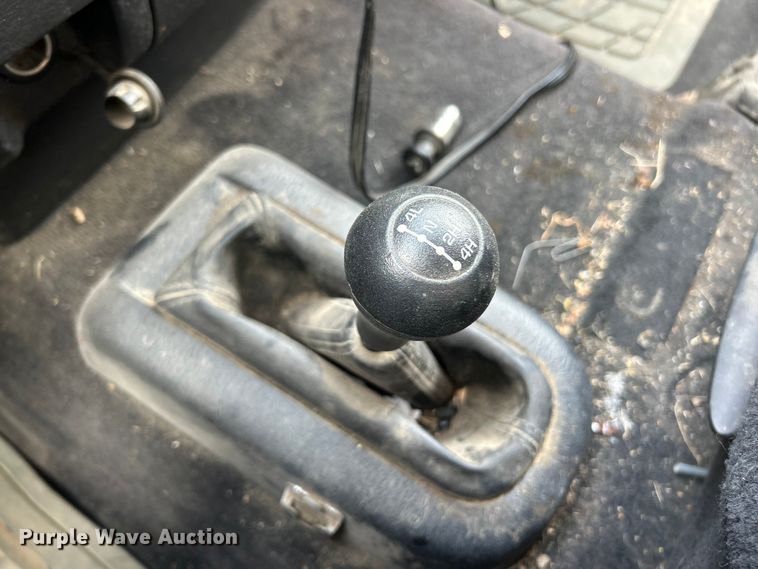 image for item ET3484 2004 Dodge Ram 1500 Quad Cab pickup truck