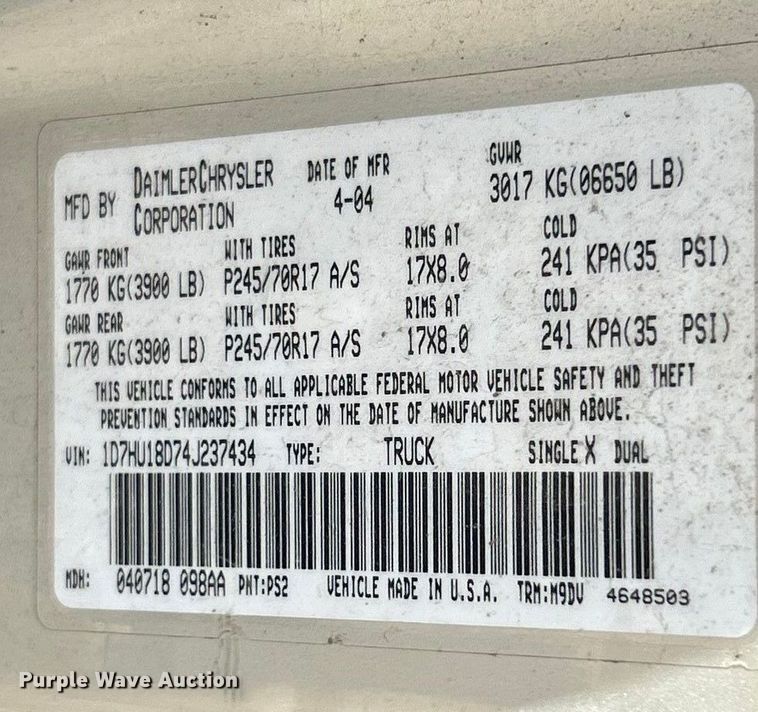 image for item ET3484 2004 Dodge Ram 1500 Quad Cab pickup truck