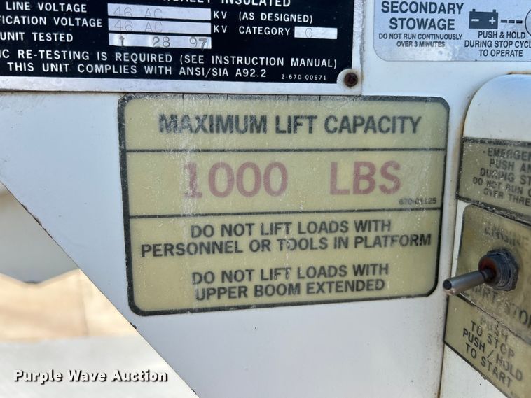 image for item ET3487 1997 International 4700 forestry bucket truck