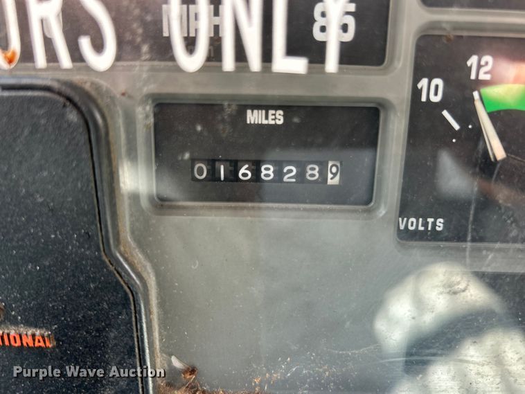 image for item ET3487 1997 International 4700 forestry bucket truck