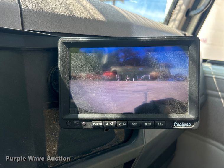 image for item ET3487 1997 International 4700 forestry bucket truck