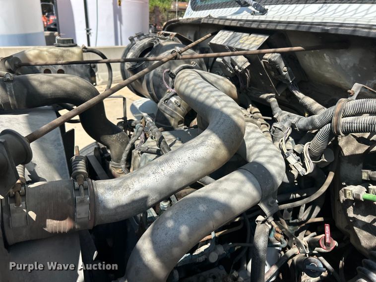 image for item ET3487 1997 International 4700 forestry bucket truck