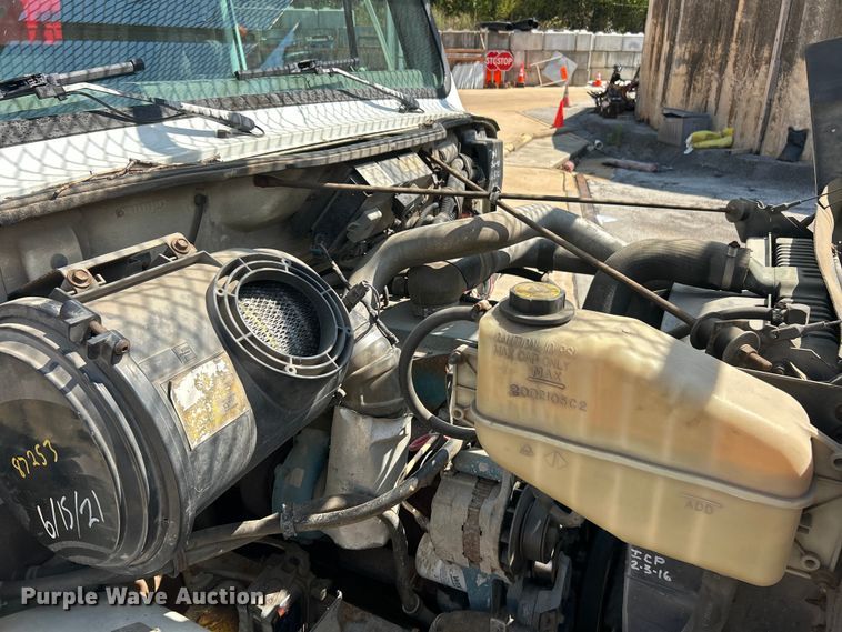 image for item ET3487 1997 International 4700 forestry bucket truck