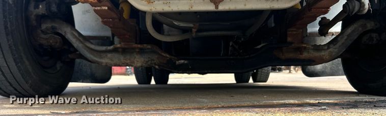 image for item ET3487 1997 International 4700 forestry bucket truck