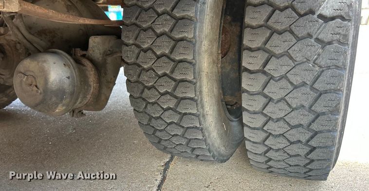 image for item ET3487 1997 International 4700 forestry bucket truck