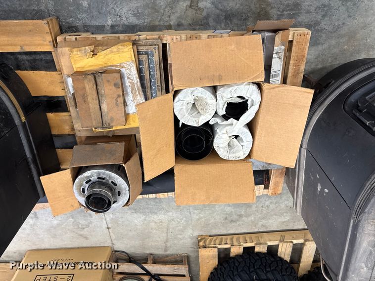 image for item ET4572 (2) heaters