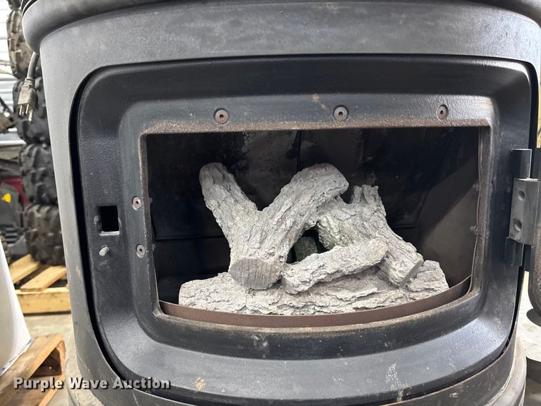 image for item ET4572 (2) heaters