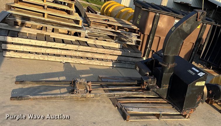 image for item ET4574 Snow blower