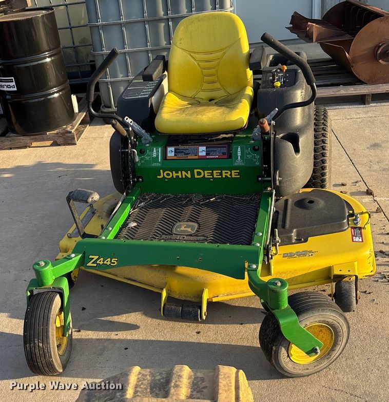 image for item ET4575 2010 John Deere Z445 ZTR lawn mower