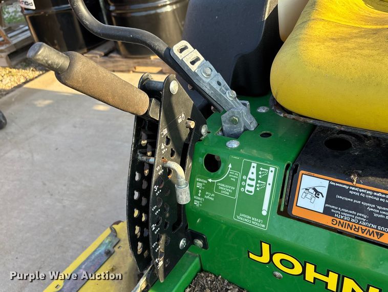image for item ET4575 2010 John Deere Z445 ZTR lawn mower