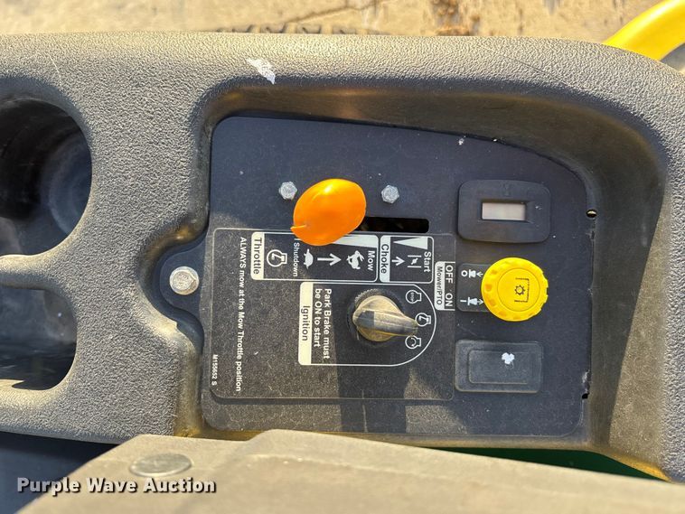 image for item ET4575 2010 John Deere Z445 ZTR lawn mower