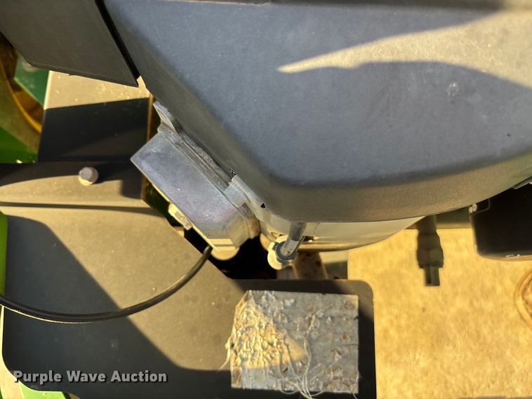 image for item ET4575 2010 John Deere Z445 ZTR lawn mower