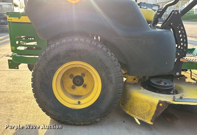 image for item ET4575 2010 John Deere Z445 ZTR lawn mower