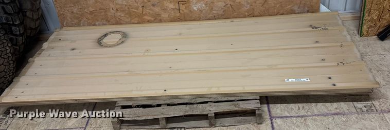image for item ET4579 Approximately 16 sheets of siding/roofing
