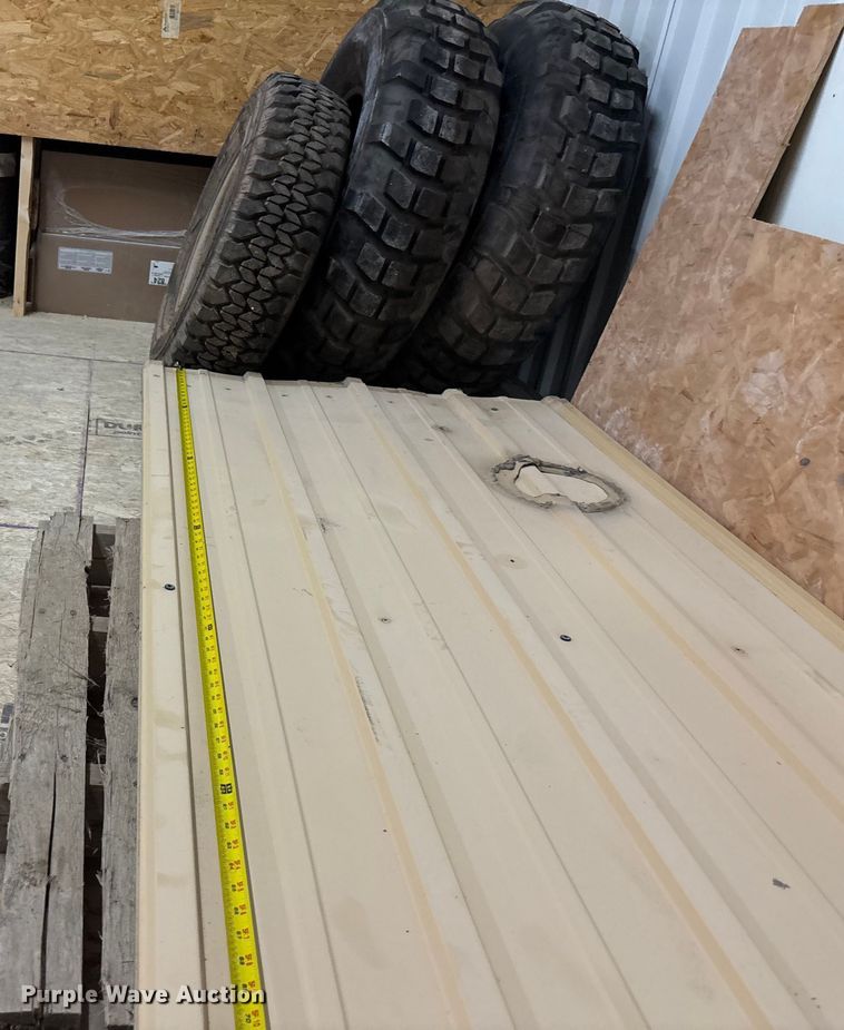 image for item ET4579 Approximately 16 sheets of siding/roofing