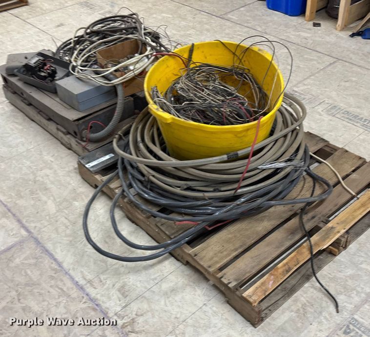 image for item ET4581 (5) electrical boxes