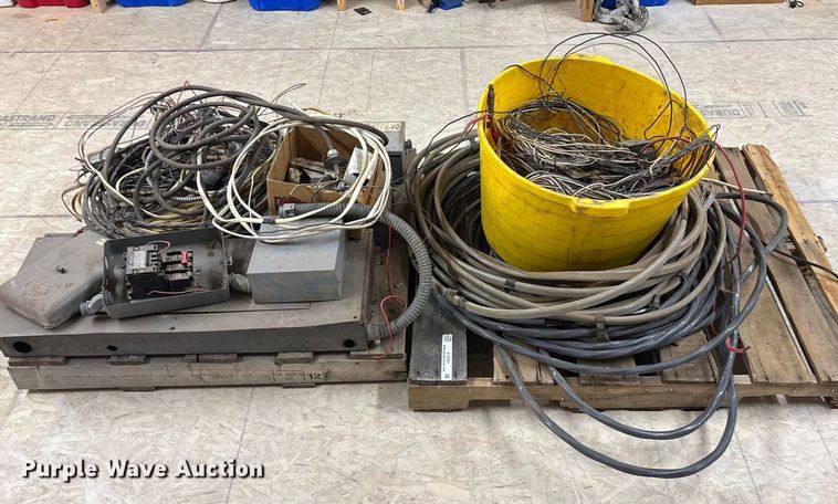 image for item ET4581 (5) electrical boxes