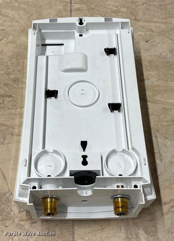 image for item ET4582 (2) On demand water heaters