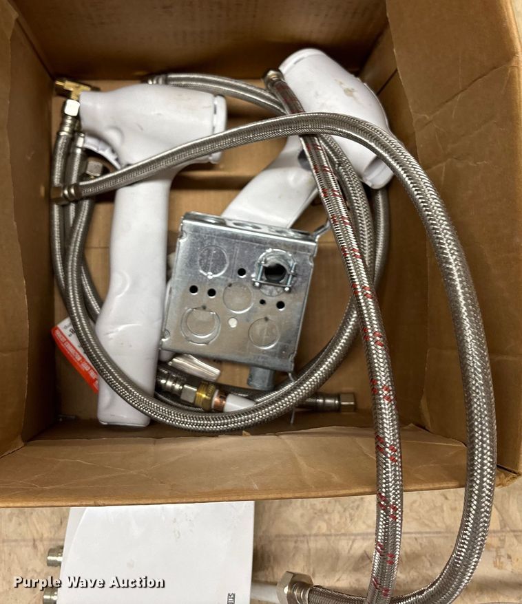 image for item ET4582 (2) On demand water heaters