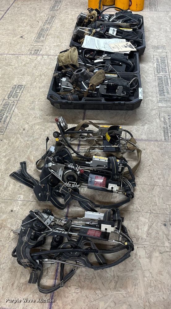 image for item ET4585 Oxygen Respirators emergency equipment