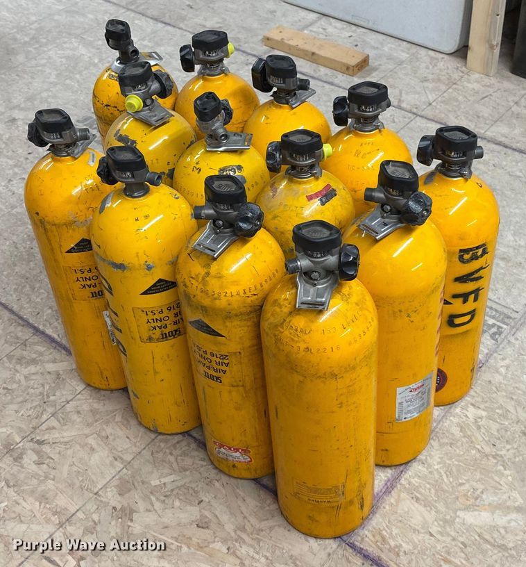 image for item ET4586 Fire Oxygen Bottles SCBA gear