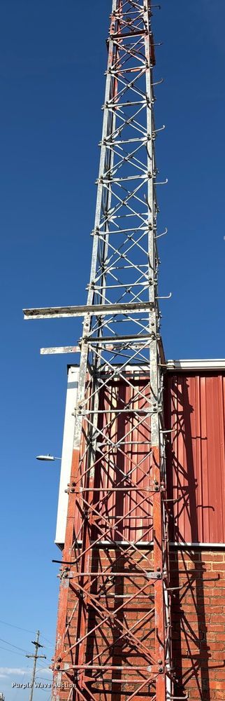image for item ET4588 Radio tower