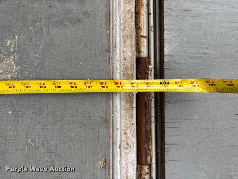 image for item ET4627 2004 Wells Cargo enclosed cargo trailer